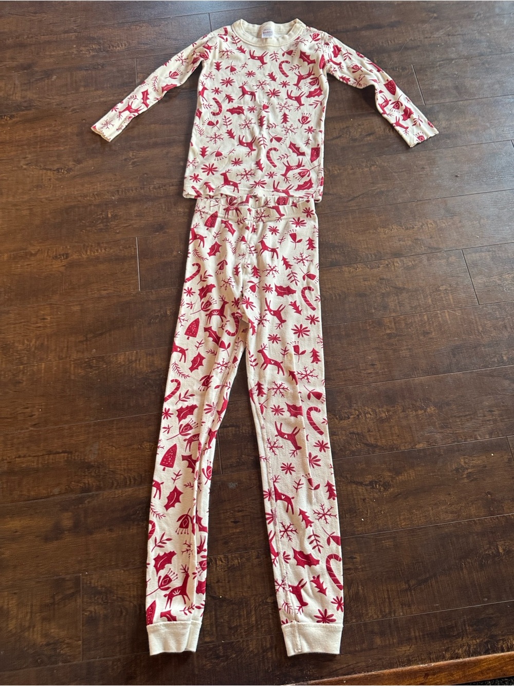 Hanna Andersson Cream and Red Holiday Print Pajama Set size 10